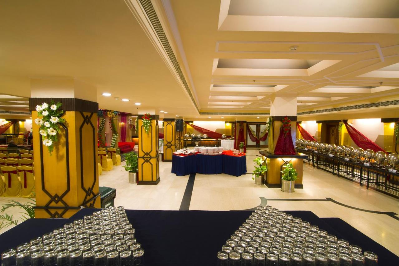 The Piccadily Hotel 5*