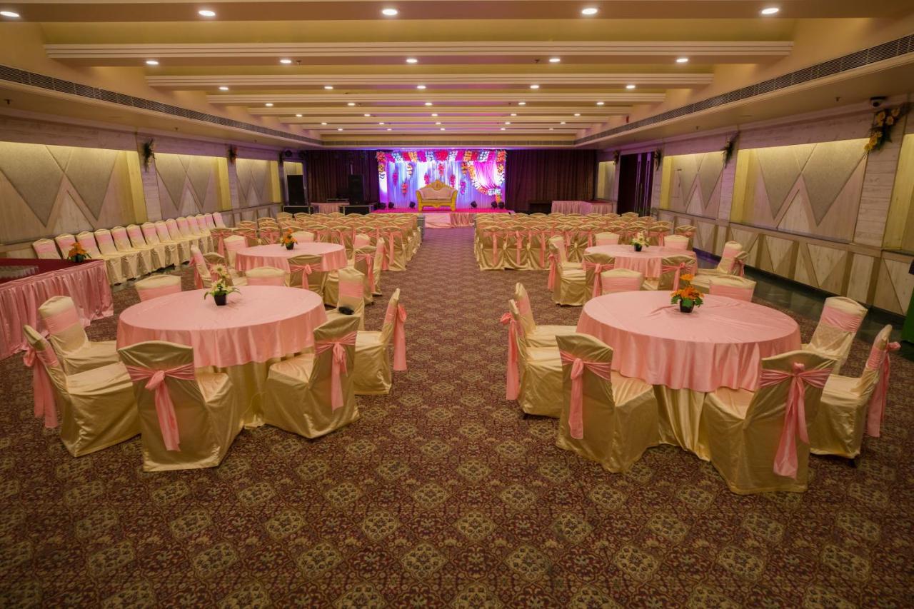 The Piccadily Hotel Lucknow