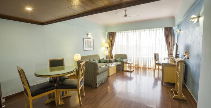 Hotel The Piccadily Lucknow