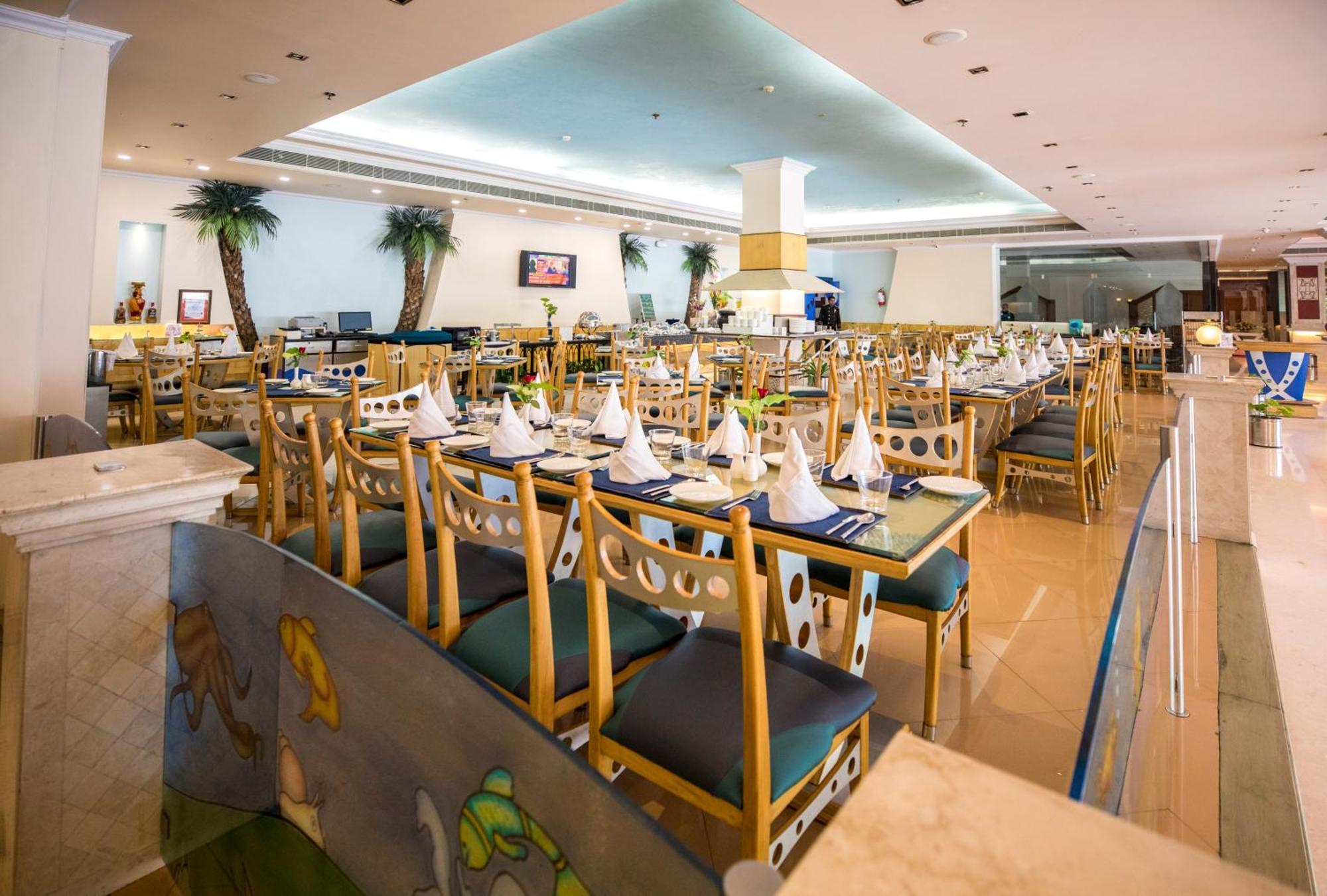 The Piccadily Hotel 5*